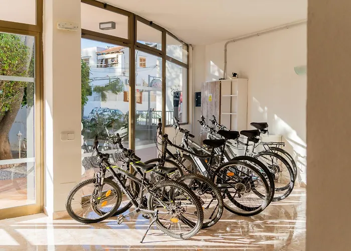 Atlas Ibiza * Санта-Эулалия-дель-Рио